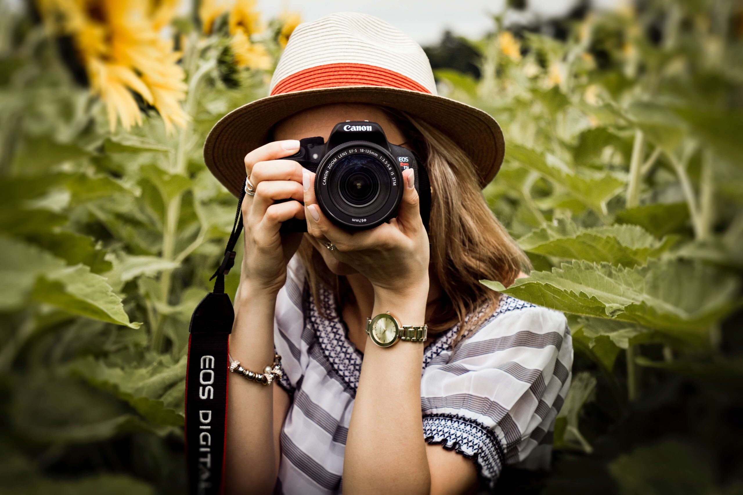 How to Find Photography Jobs – 15 Ideas to Land Your Next Gig